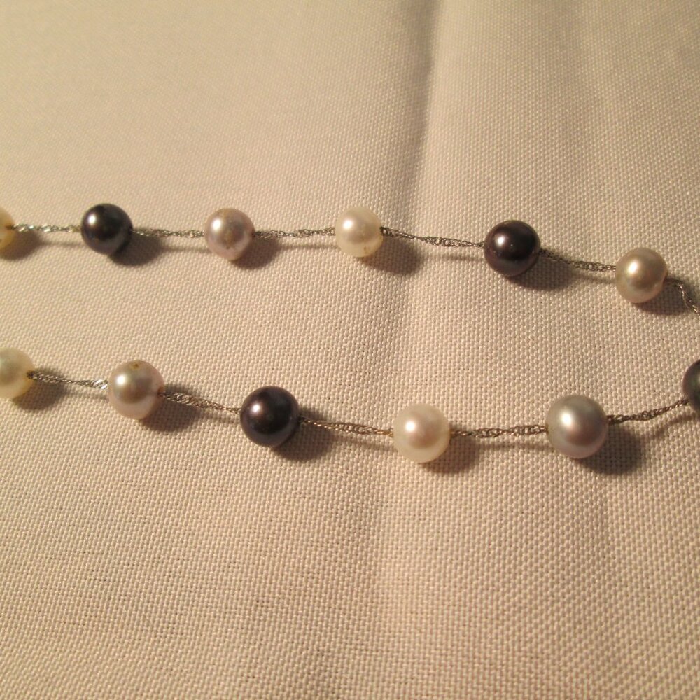 Elegant 14K White Gold Necklace with Multicolored Cultured Pearls – 16” - Picture 5 of 7